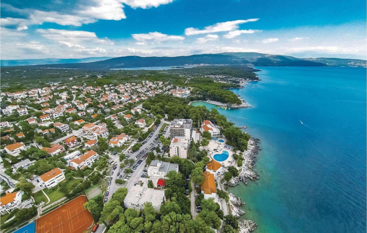 Awesome Apartment In Dobrinj With Wifi Bagian luar foto